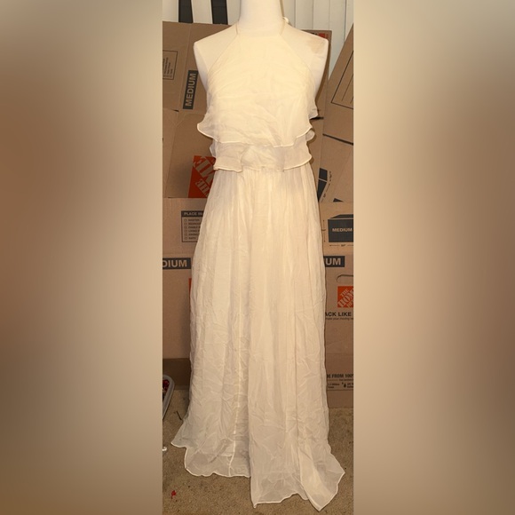 Robert Rodriguez Dresses & Skirts - Robert Rodriguez ivory chiffon open back halter Maxi dress sz 0